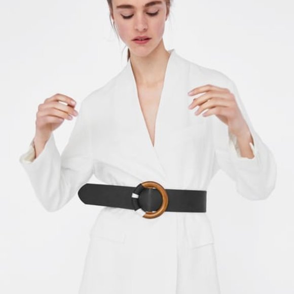 Zara Belt with Round Wooden Buckle